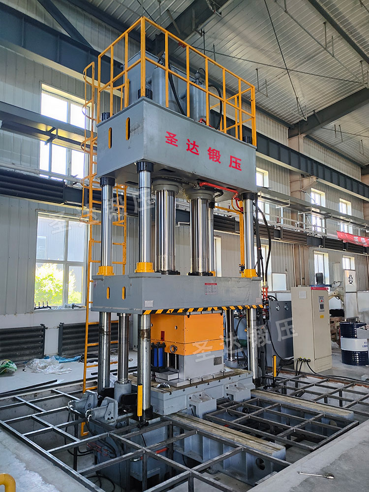 500噸復(fù)合材料成型液壓機(jī) 500噸復(fù)合材料成型液壓機(jī)